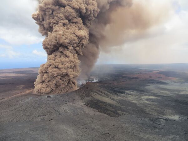 Photo Timeline of Devastating Hawaiian Volcanic Eruption - Sputnik International