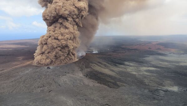 Извержение вулкана Килауэа на Гавайях  - Sputnik International