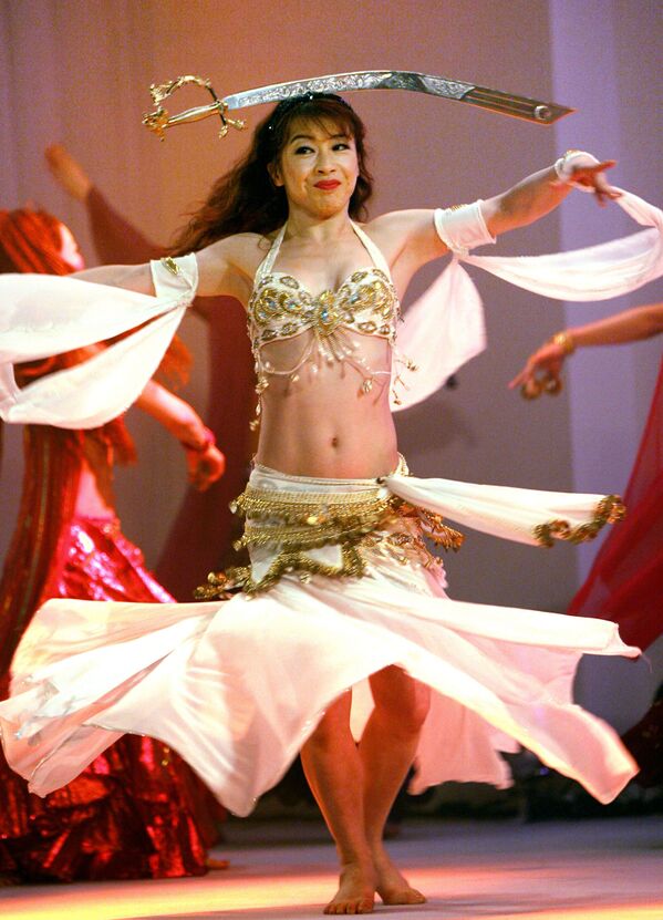 Move Your Body: Belly Dancers All Over the World - Sputnik International