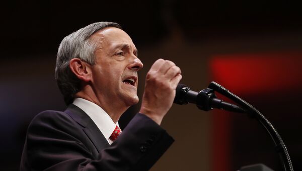 Pastor Robert Jeffress of the First Baptist Dallas Church Choir speaks as he introduces President Donald Trump sduring the Celebrate Freedom event at the Kennedy Center for the Performing Arts in Washington, Saturday, July 1, 2017 - Sputnik International