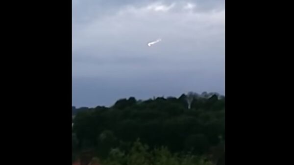 Strange White Fireball Seen Flying Through Sky - Sputnik International