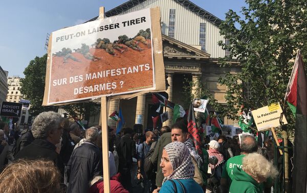 Demonstrators gather in Paris to protest Gaza violence - Sputnik International