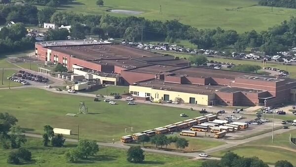 This image taken from video shows the campus of Santa Fe High School, Friday, May 18, 2018, in Santa Fe, Texas - Sputnik International