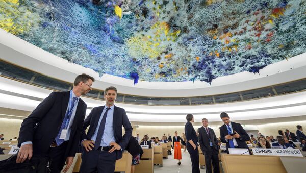Delegates gather prior to the opening of a special session of the United Nations (UN) Human Rights Council to discuss the deteriorating human rights situation in the Palestinian Territories, after Israeli forces killed 60 Palestinians, on May 18, 2018 in Geneva - Sputnik International