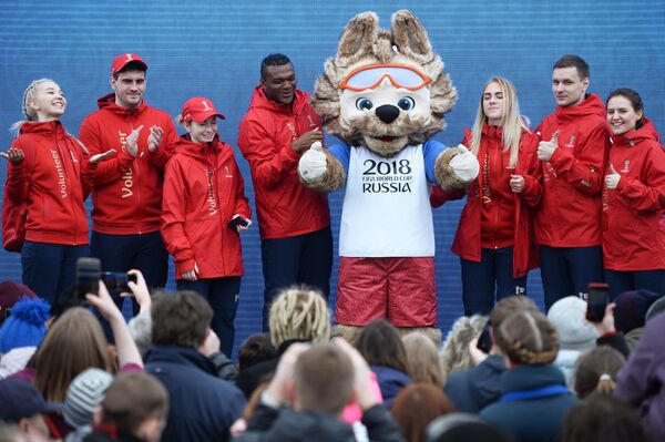 World Cup volunteers in Yekaterinburg World Cup volunteers in Yekaterinburg - Sputnik International