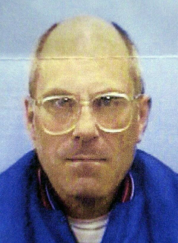 Police claim Brian Wells, pictured, had several meetings with other members of the robbery 'gang' - Sputnik International