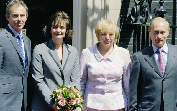 Vladimir Putin, his wife Lyudmila, Tony Blair and his wife Cherie. - Sputnik International