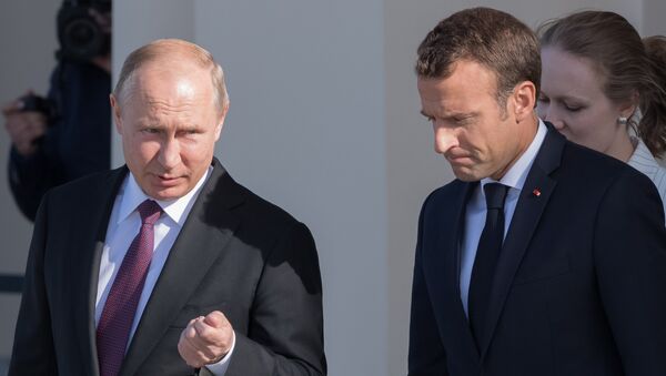 Владимир Путин и Емануел Макрон - Sputnik International