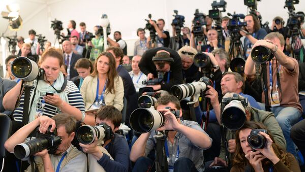 Журналисты на пресс-конференции. Архивное фото - Sputnik International