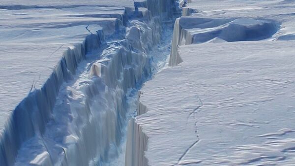 The crack in Antarctica’s Pine Island Glacier. - Sputnik International