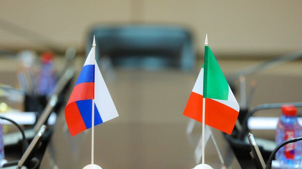Russian and Italian flags - Sputnik International