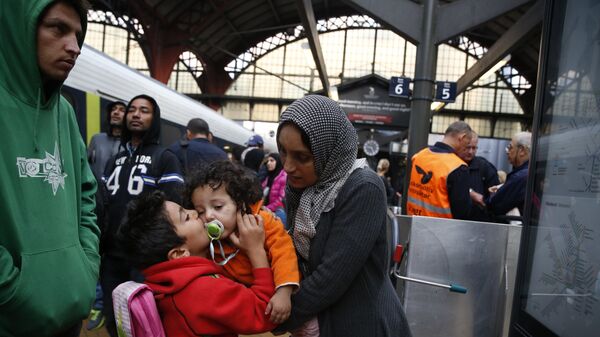 Syrian migrants arrive at main train station in Copenhagen (File) - Sputnik International