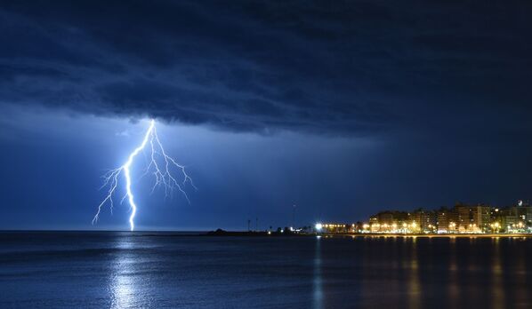 Lightning Off Coast of Montevideo, Uruguay - Sputnik International