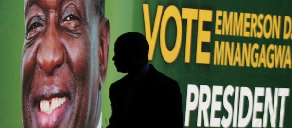 A delegate arrives for a meeting between Zimbabwean President Emmerson Mnangagwa and liberation war veterans in Harare, Zimbabwe, May 11, 2018 A delegate arrives for a meeting between Zimbabwean President Emmerson Mnangagwa and liberation war veterans in Harare, Zimbabwe, May 11, 2018 - Sputnik International