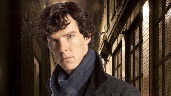 FILE - In this undated file publicity image released by PBS, Benedict Cumberbatch portrays Sherlock Holmes in Sherlock. Producers said Thursday, Dec. 18, 2014, that a play about the cunning detective will come to Broadway in 2017 - Sputnik International