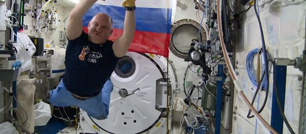 The Roskosmos astronaut Oleg Artemyev holds a soccer training on the International Space Station The Roskosmos astronaut Oleg Artemyev holds a soccer training on the International Space Station - Sputnik International