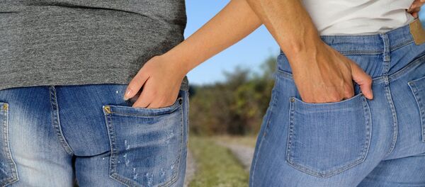Couple in jeans Couple in jeans - Sputnik International