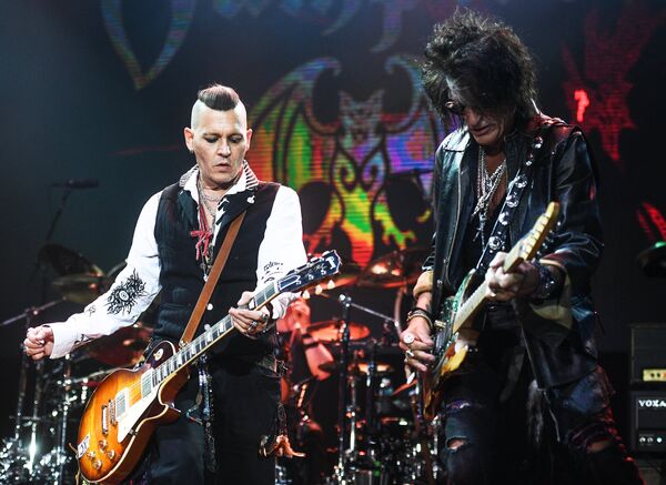 Johnny Depp’s Go-Go Dancer Girlfriend Reportedly ‘Calling it Quits’ Johnny Depp’s Go-Go Dancer Girlfriend Reportedly ‘Calling it Quits’ - Sputnik International