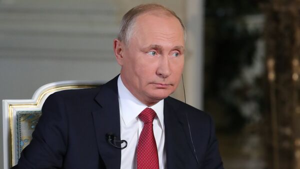 Russian President Vladimir Putin during an interview with Armin Wolf of the Austrian ORF TV and radio company, at the Kremlin - Sputnik International