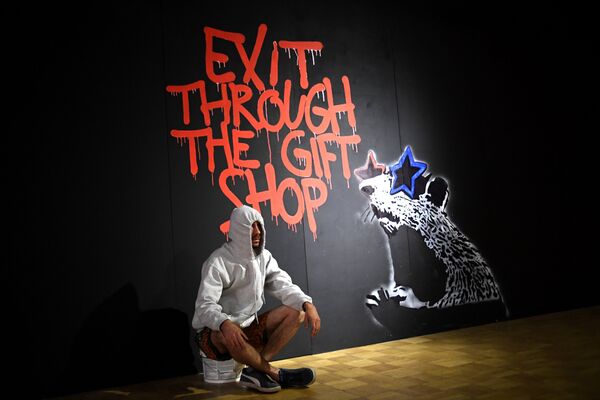 Knowing Banksy's Identity Would Take Away Mystery Behind His Art – Expo Director - Sputnik International