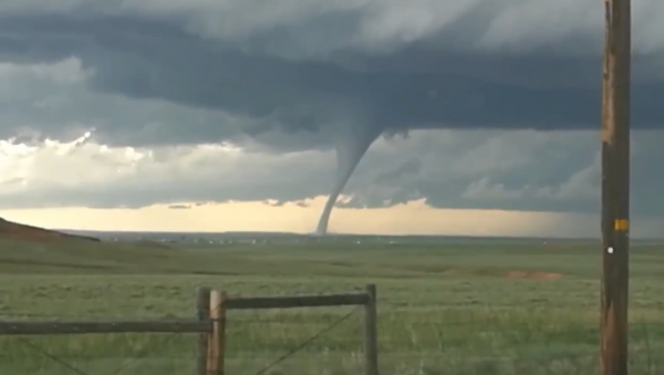 Local Captures Tornado Touching Down in Laramie, Wyoming - Sputnik International