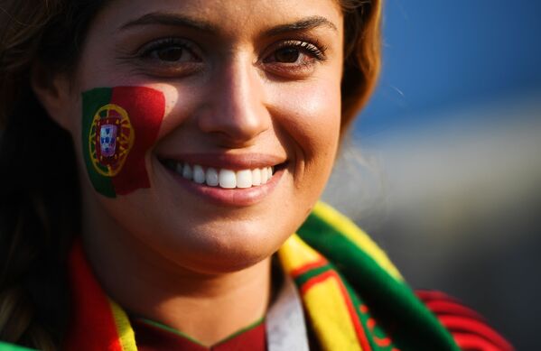 A fan of the Portuguese national team before the start of a group stage match between Portugal and Spain. - Sputnik International