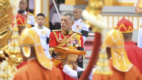 Thailand's King Maha Vajiralongkorn takes part in the funeral of his father, the late Thai King Bhumibol Adulyadej in Bangkok, Thailand, Thursday, Oct. 26, 2017 - Sputnik International
