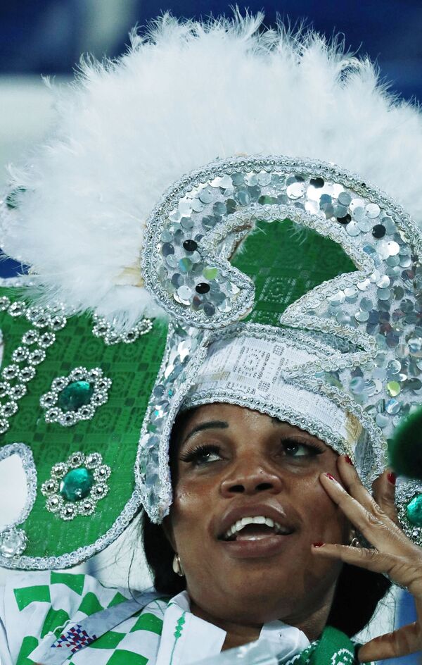 Nigerian beauty cheering for her team in Kaliningrad - Sputnik International