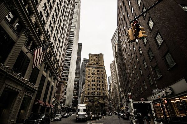 Ex-Reagan Official: USD's Reserve Currency Role at Risk as Nations Turn to Domestic Currencies, Gold - Sputnik International