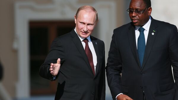 Russian President Vladimir Putin, left, and Macky Sall, president of Senegal (File) - Sputnik International