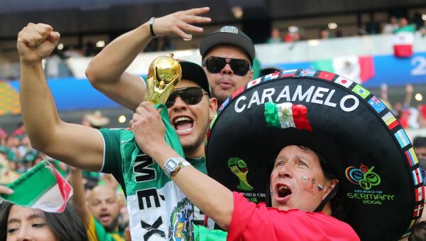 Mexico's fans celebrate team 1:0 victory in the World Cup Group F soccer match between Germany and Mexico at the Luzhniki stadium in Moscow, Russia, June 17, 2018 - Sputnik International