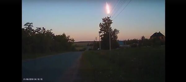 Fireball Streaks across the sky over Russia!!! Fireball Streaks across the sky over Russia!!! - Sputnik International