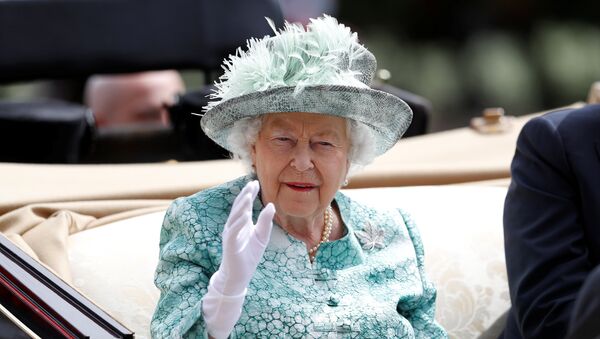 Horse Racing - Royal Ascot - Ascot Racecourse, Ascot, Britain - June 23, 2018 Britain's Queen Elizabeth during the royal procession before the start of the racing - Sputnik International