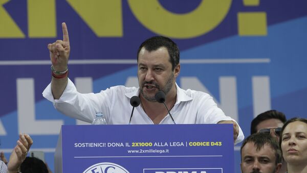 Matteo Salvini gives his speech during the traditional Lega Party rally in Pontida, northern Italy, July 1, 2018 - Sputnik International