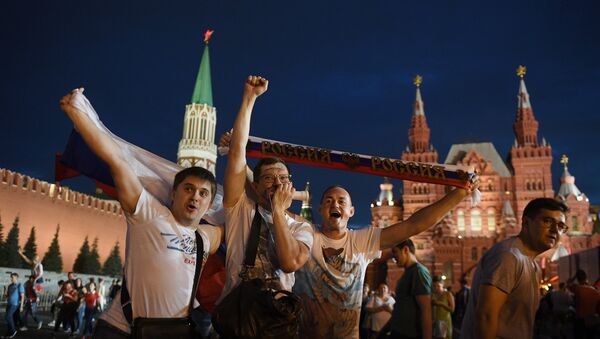 Russian team's fans celebrate victory in World Cup's round of 16 match against Spain in Moscow on July 1. - Sputnik International