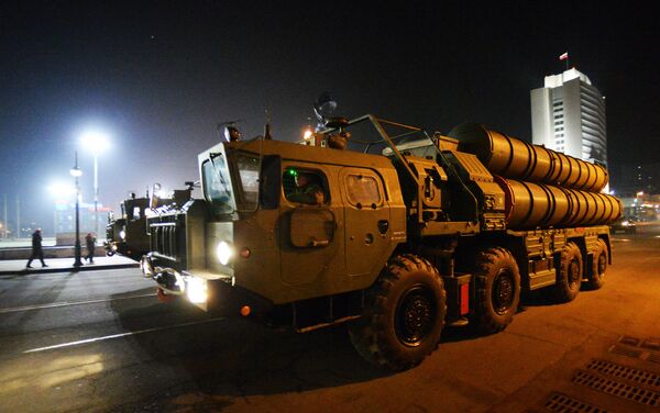 An S-400 air defense missile system - Sputnik International