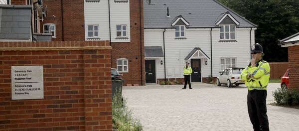 British police officers stand outside a residential property in Amesbury, England, Wednesday, July 4, 2018 British police officers stand outside a residential property in Amesbury, England, Wednesday, July 4, 2018 - Sputnik International