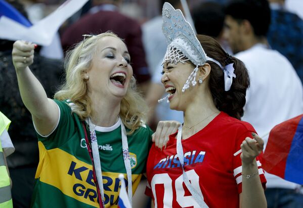 Russian Kokoshnik: FIFA Football Fans Love Wearing Traditional Headdress - Sputnik International