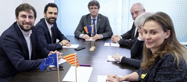 Carles Puigdemont, Carla Ponsati in Brussels - Sputnik International