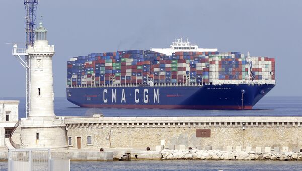 The Marco Polo containers ship docks off Marseille for Jacques Rodolphe Saade funerals, founder of the CMA-CGM, at the La Major cathedral, in Marseille, southern France , Friday 29, June, 2018 - Sputnik International