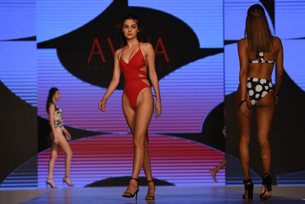 Swim Week Fashion Show Rocks Sri Lanka - Sputnik International