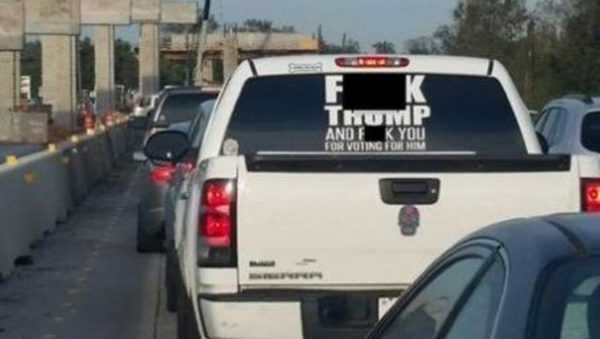 'F**k Trump' sticker causes a stir in Texas - Sputnik International