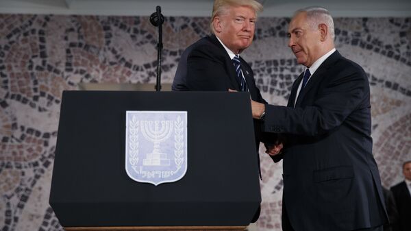 President Donald Trump shakes hands with Israeli Prime Minister Benjamin Netanyahu before delivering a speech at the Israel Museum, Tuesday, May 23, 2017, in Jerusalem - Sputnik International