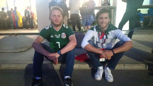Santiago and Oscar, fans from Mexico - Sputnik International