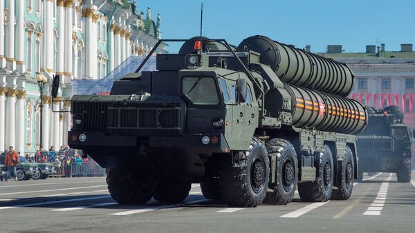 Transporters-launchers for S-400 Triumf missile systems at the final rehearsal of the military parade on St. Petersburg's Palace Square, which is timed to the 73rd anniversary of Victory in the Great Patriotic War - Sputnik International