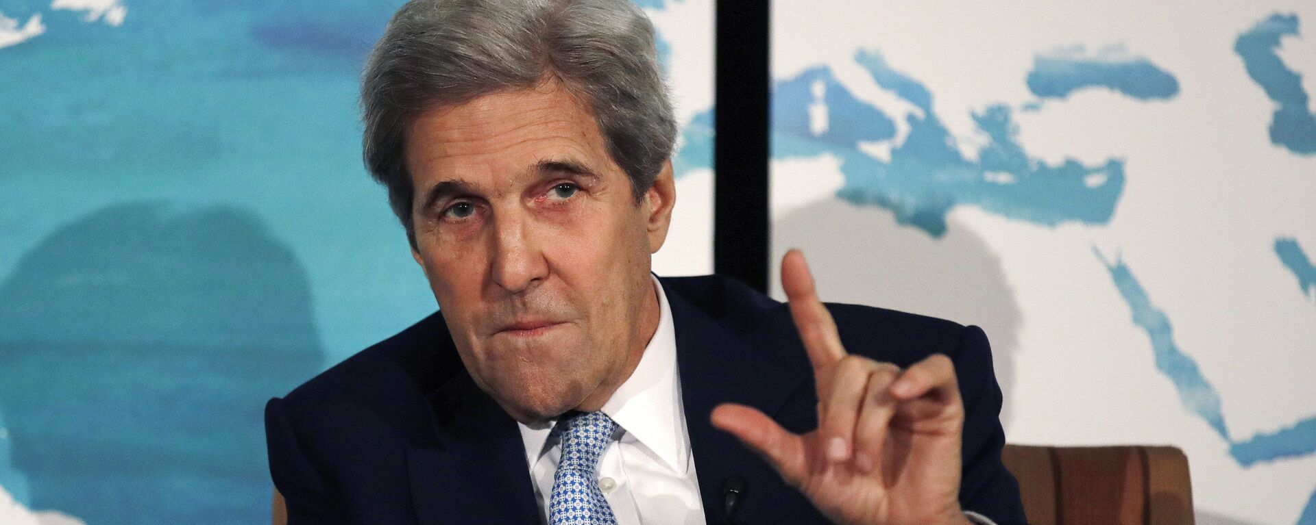 Former Secretary of State John Kerry gestures during the Boston Climate Summit in Boston, Thursday, June 7, 2018 - Sputnik International, 1920, 13.07.2023