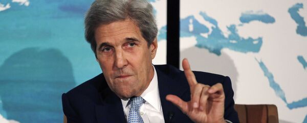 Former Secretary of State John Kerry gestures during the Boston Climate Summit in Boston, Thursday, June 7, 2018 Former Secretary of State John Kerry gestures during the Boston Climate Summit in Boston, Thursday, June 7, 2018 - Sputnik International