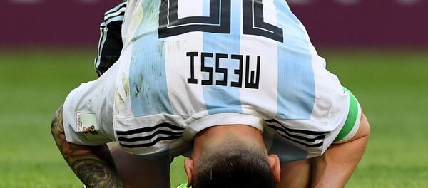 Lionel Messi (Argentina) in a match 1/8 finals of the FIFA World Cup between French and Argentina national teams Lionel Messi (Argentina) in a match 1/8 finals of the FIFA World Cup between French and Argentina national teams - Sputnik International