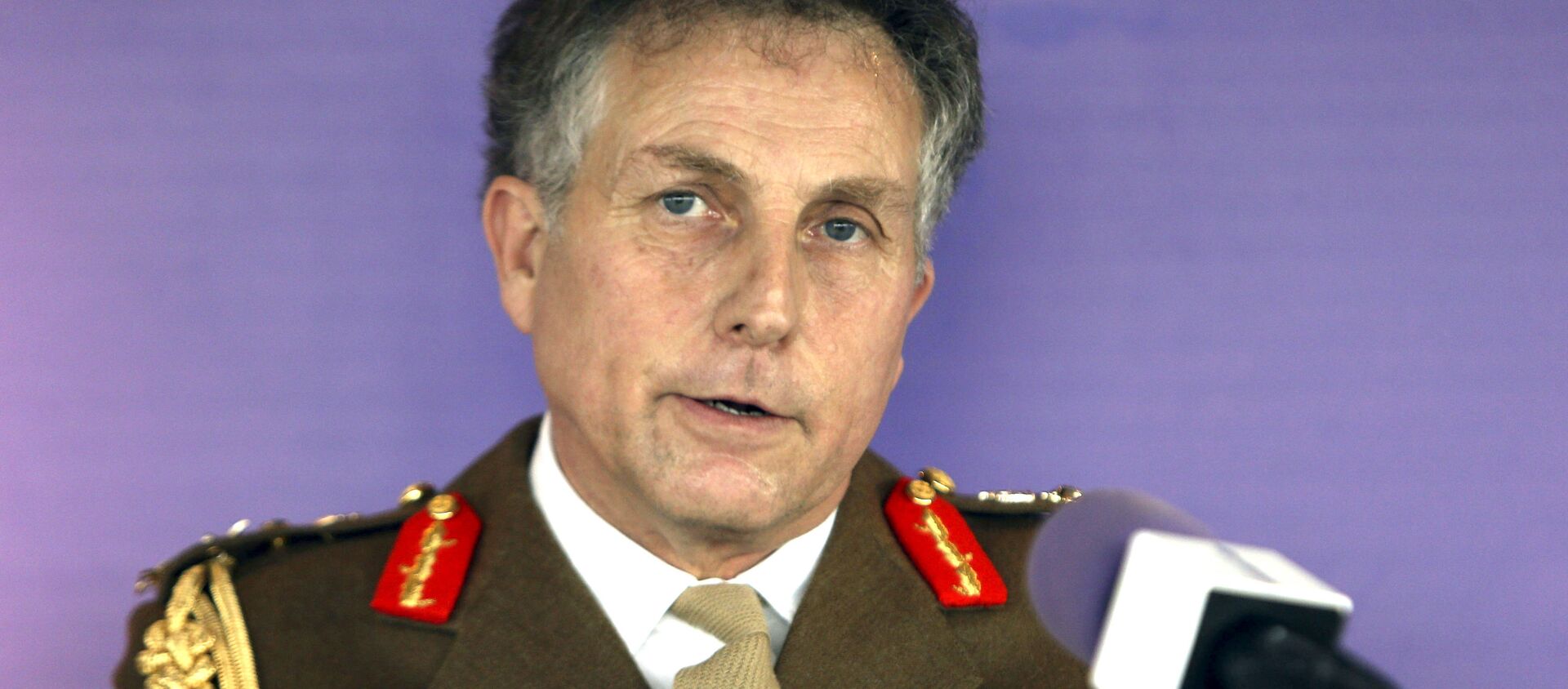 In this Jan. 10, 2017 file photo, British Army chief General Nick Carter makes a speech during the launch of the army's leadership doctrine at the BT Tower in central London - Sputnik International, 1920, 25.06.2021