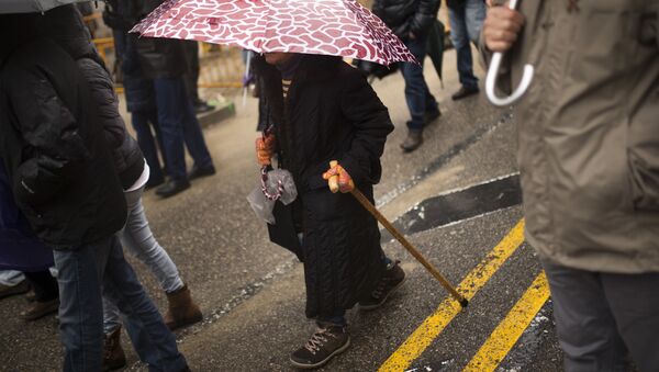 A woman with a walking cane (File) - Sputnik International